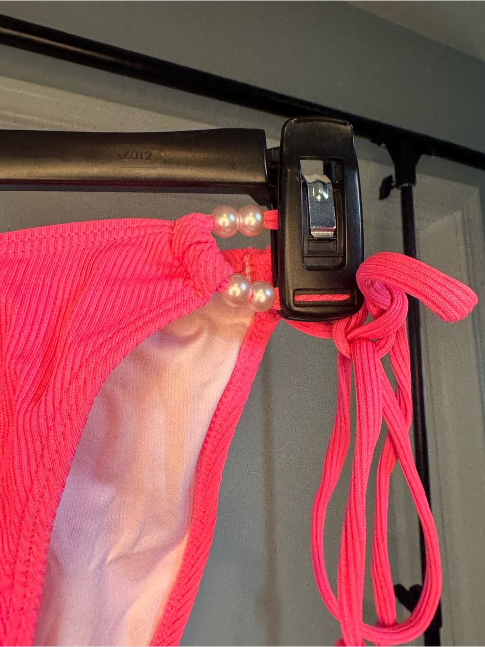 Neon Pink Ribbed String Bikini Set - Picture 4 of 4